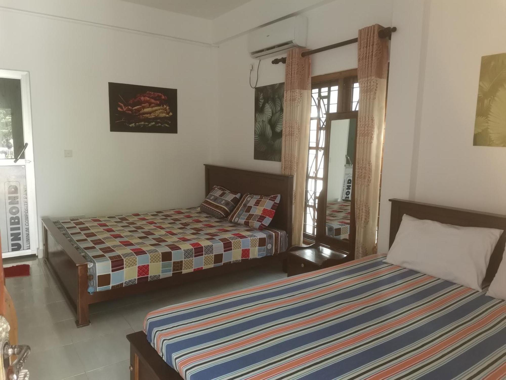 Surf Reef Beach Trincomalee Bagian luar foto